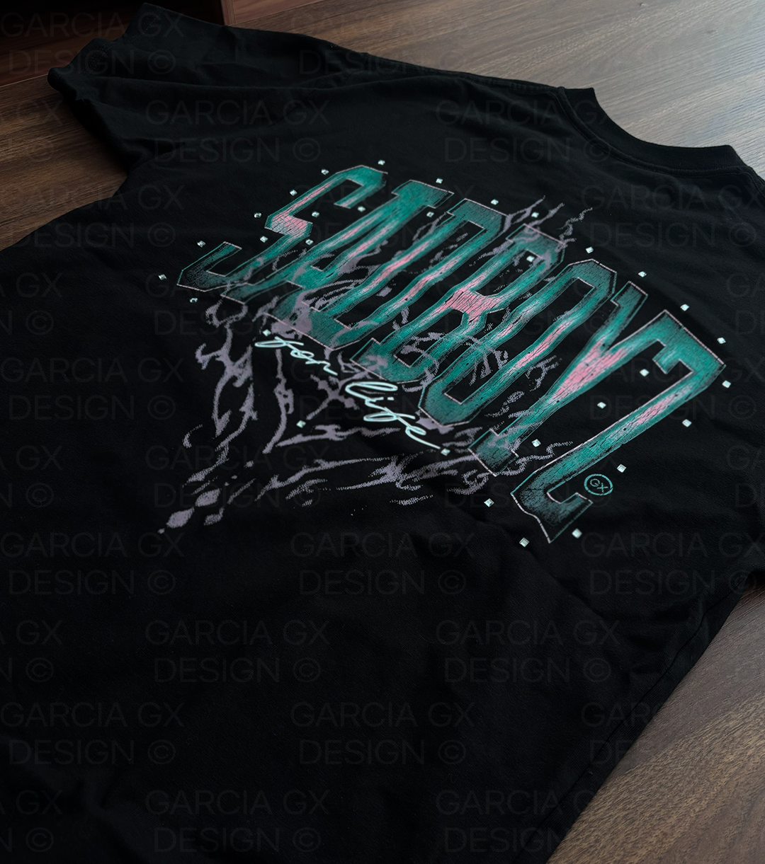 SB HEART CRYSTALS TEE